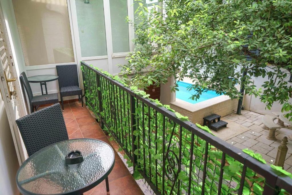Heritage Residence In Center With Pool- Apartments Vodice Kültér fotó